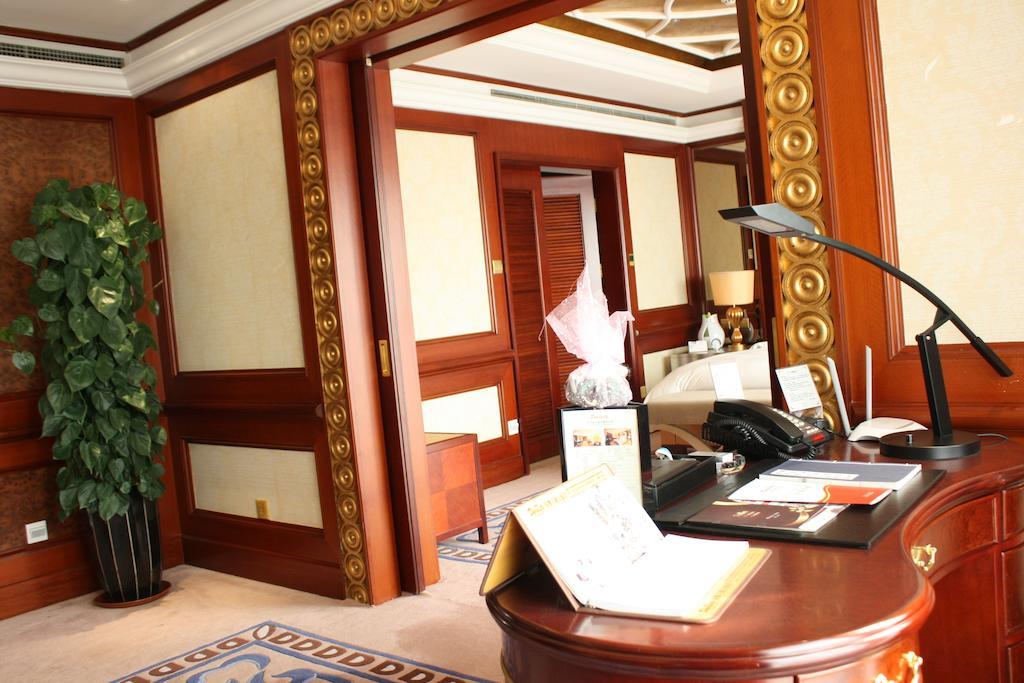 Dynasty International Hotel Dalian Jinzhou  Extérieur photo